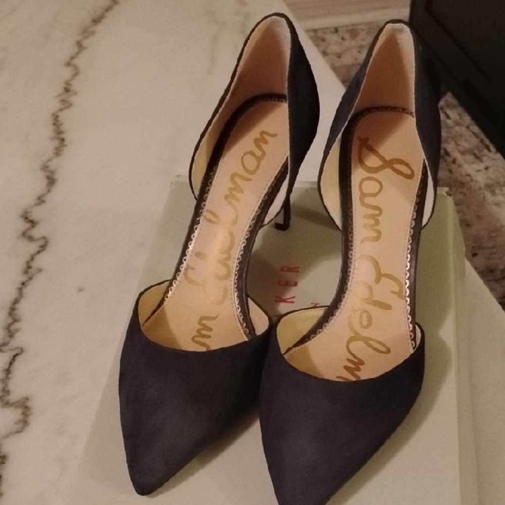 Sam Edelman Black Pointed-Toe Heels
